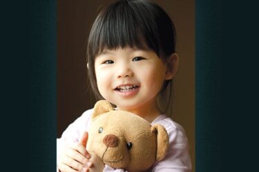 ￼12 Tips to Help Your Children Adjust to a Move|Tips for parents to help children when transitioning to a new school.|Helping Children Adjust to a Move