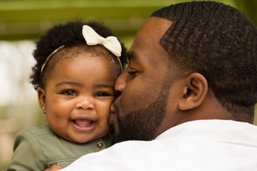 8 Quick Tips for New Dads