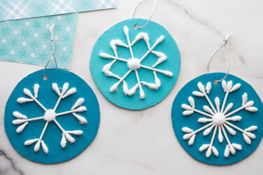 DIY Q-Tip Snowflake Craft|||||||