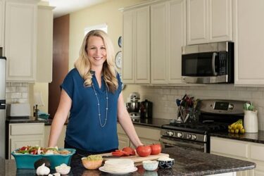 Erin Chase of $5 Dinners|Instant Pot Beef & Black Bean Chili