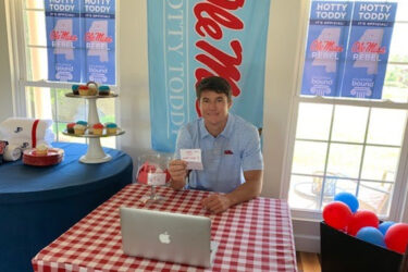 How to Create a Great Virtual Graduation Party for Your GRAD-of-Honor